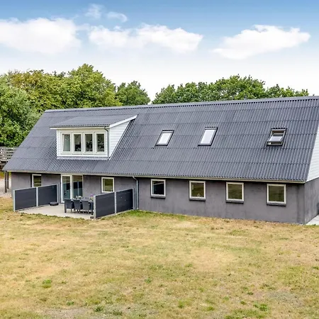 Ilsebeth - 400m From The Sea By Interhome